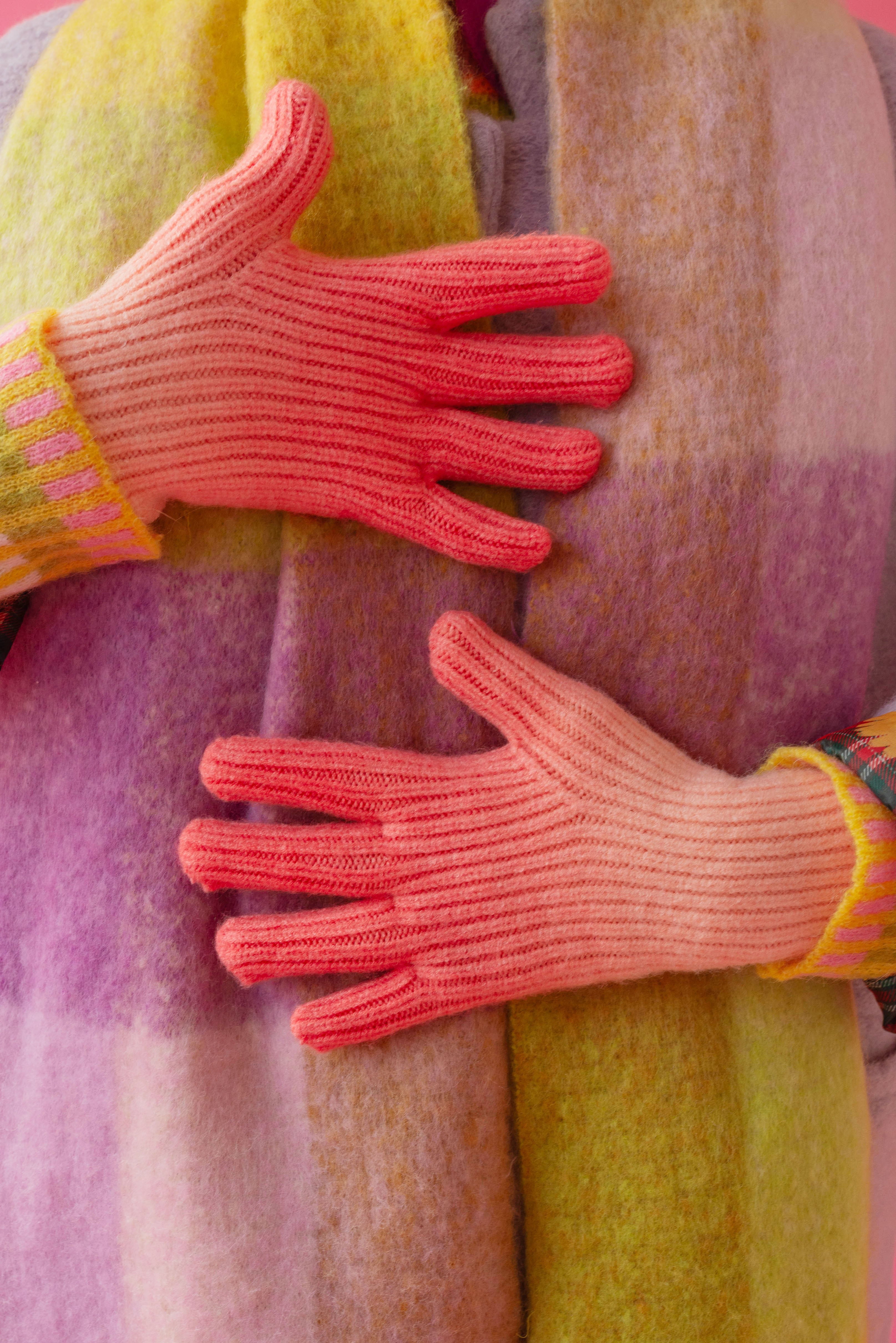 Pink Gradient Gloves